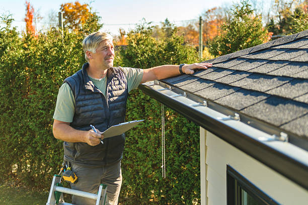 Professional Roofing technician working in Macon, MO